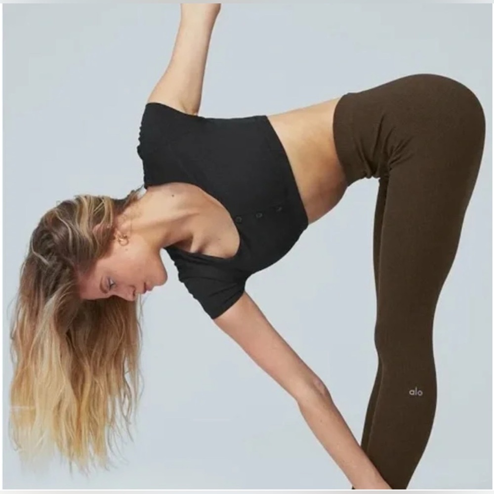 ALO Yoga Ribbed Leggings in Brown with White Logo